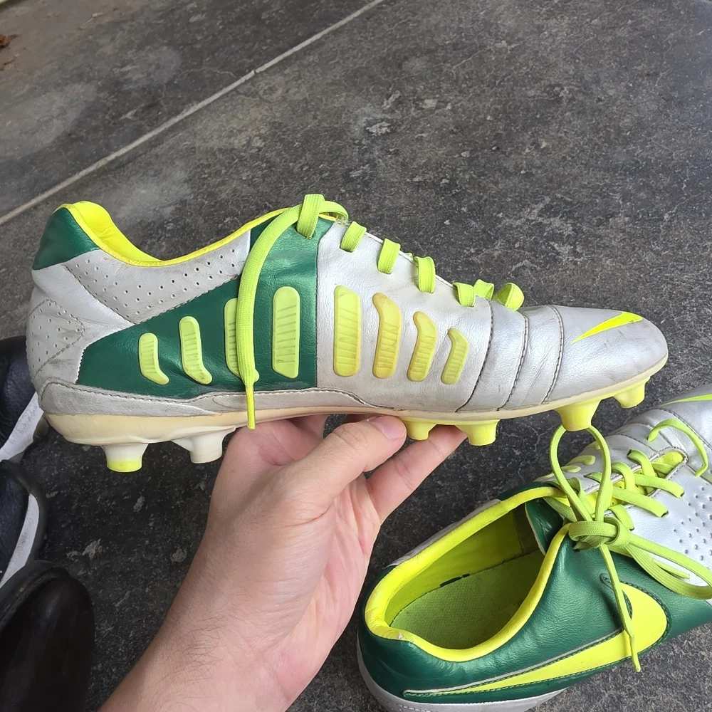 Nike CTR360 Libretto III FG Volt Court Green - Picture 5 of 9